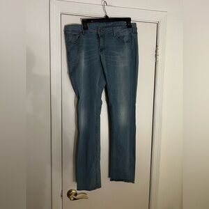 Denim & Co. Blue Skinny Jeans
Size 34W 32L